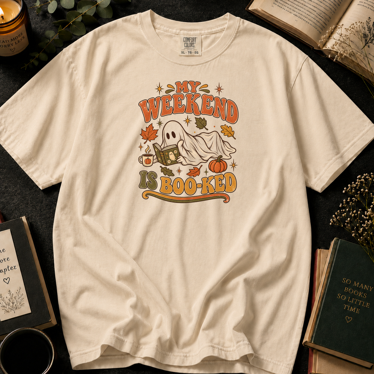 Cozy Spooky Reading T-Shirt in Ivory, Between the Pages