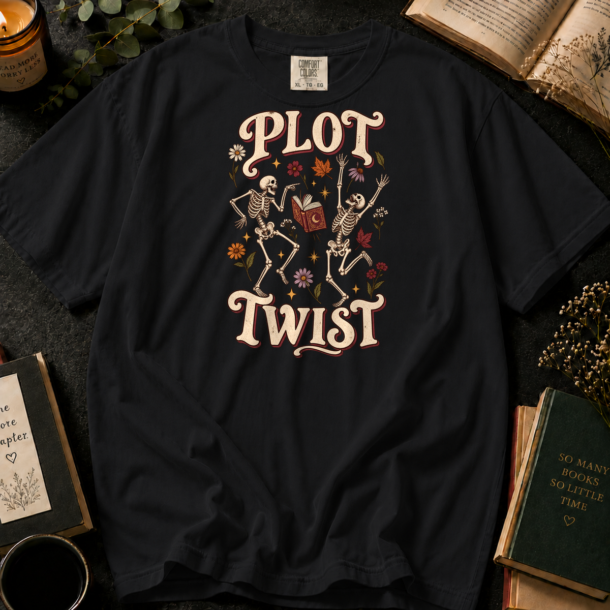 Endless Pages T-Shirt in Black, Between the Pages