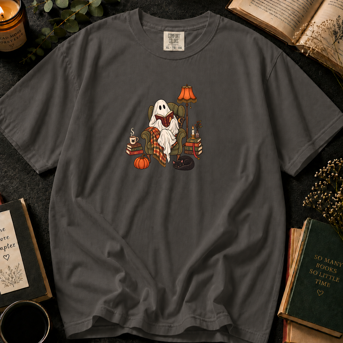 Ghostly Reading T-Shirt in Pepper, Between the Pages