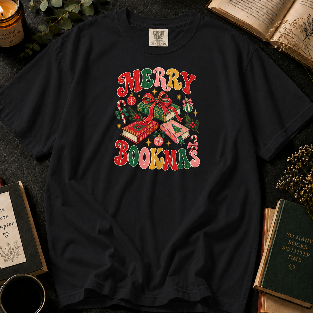 Merry Bookmas T-Shirt in Black, Between the Pages