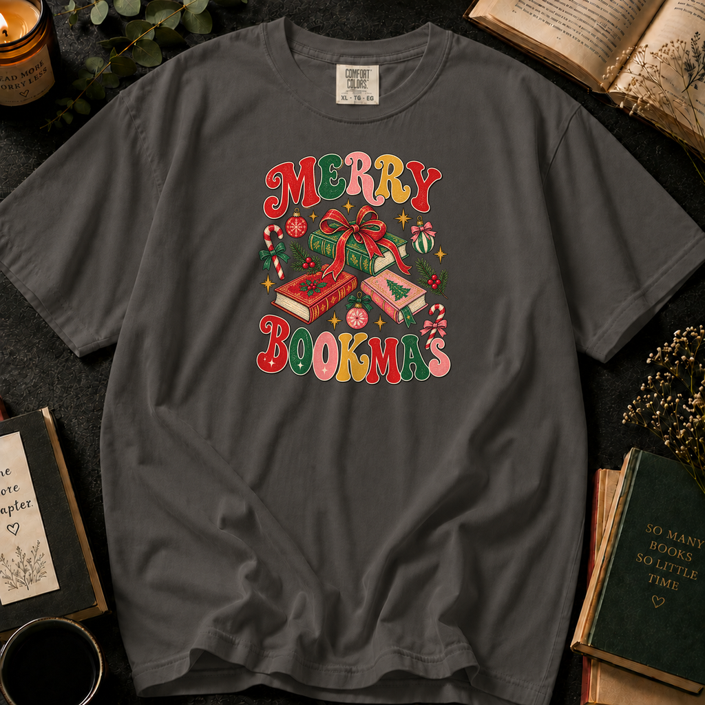 Merry Bookmas T-Shirt in Pepper, Between the Pages